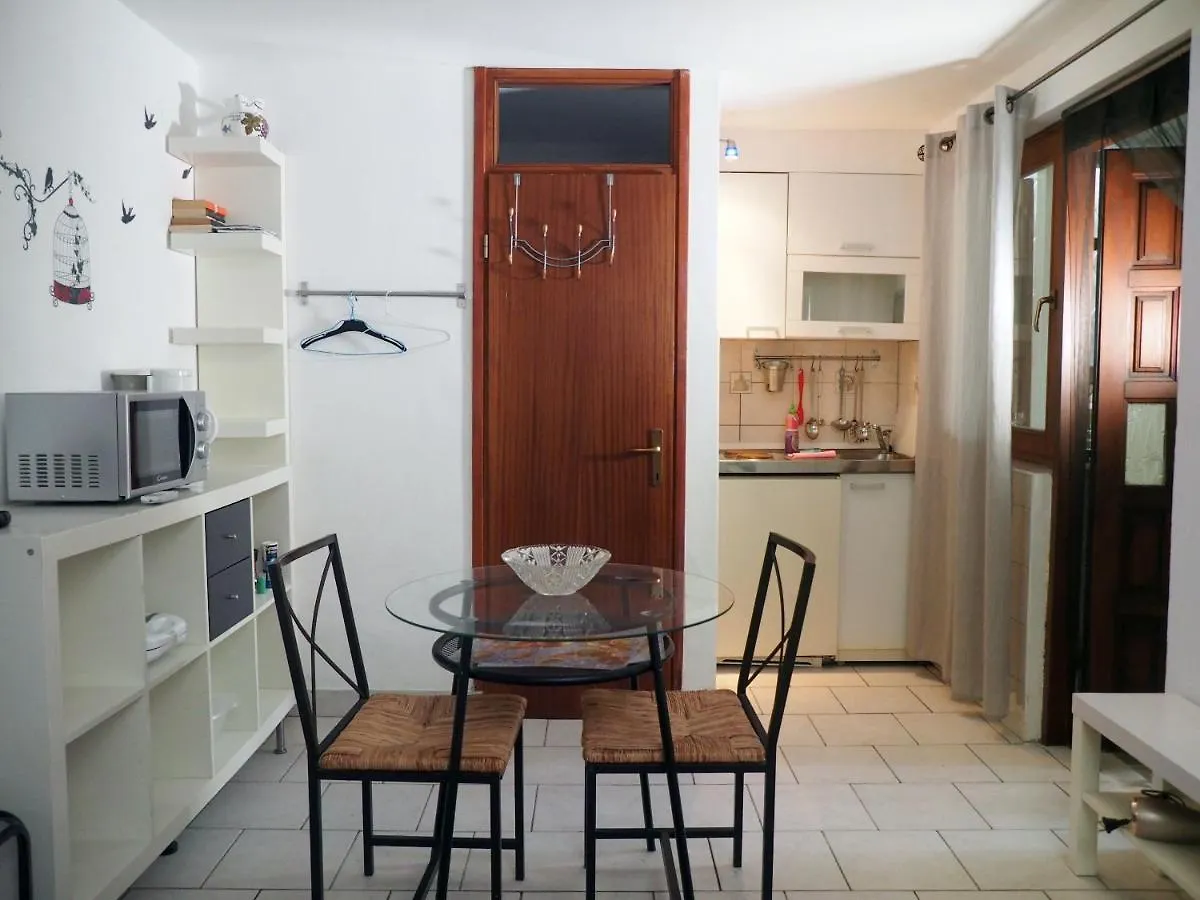 Mini Budget Studio Apartman Póla 0*,  Horvátország